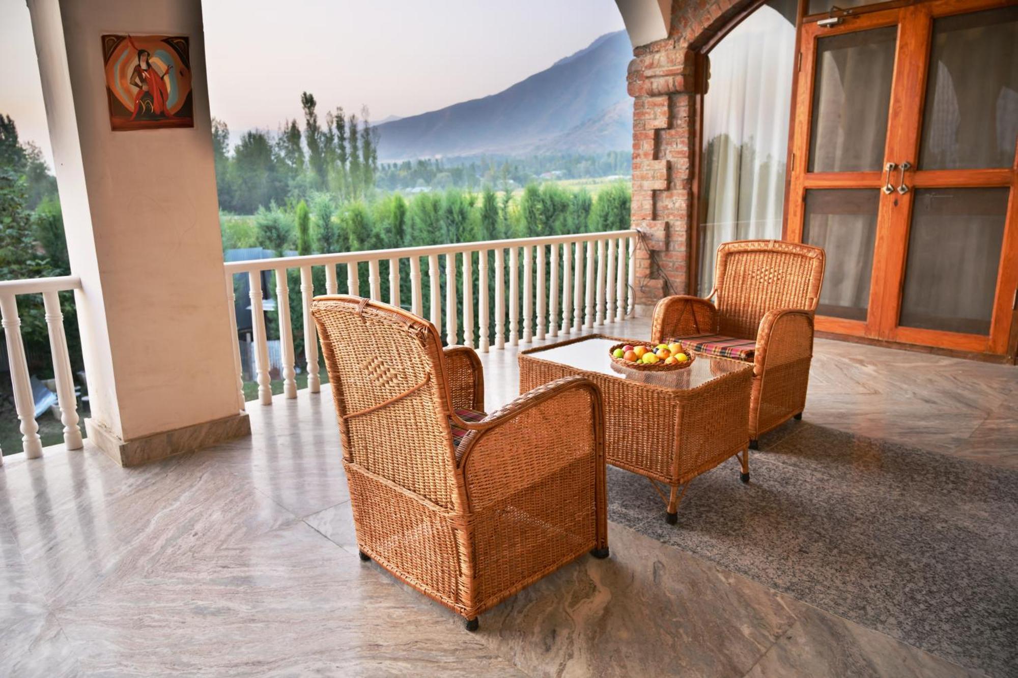 The Country Hills Villa Srīnagar Exteriér fotografie