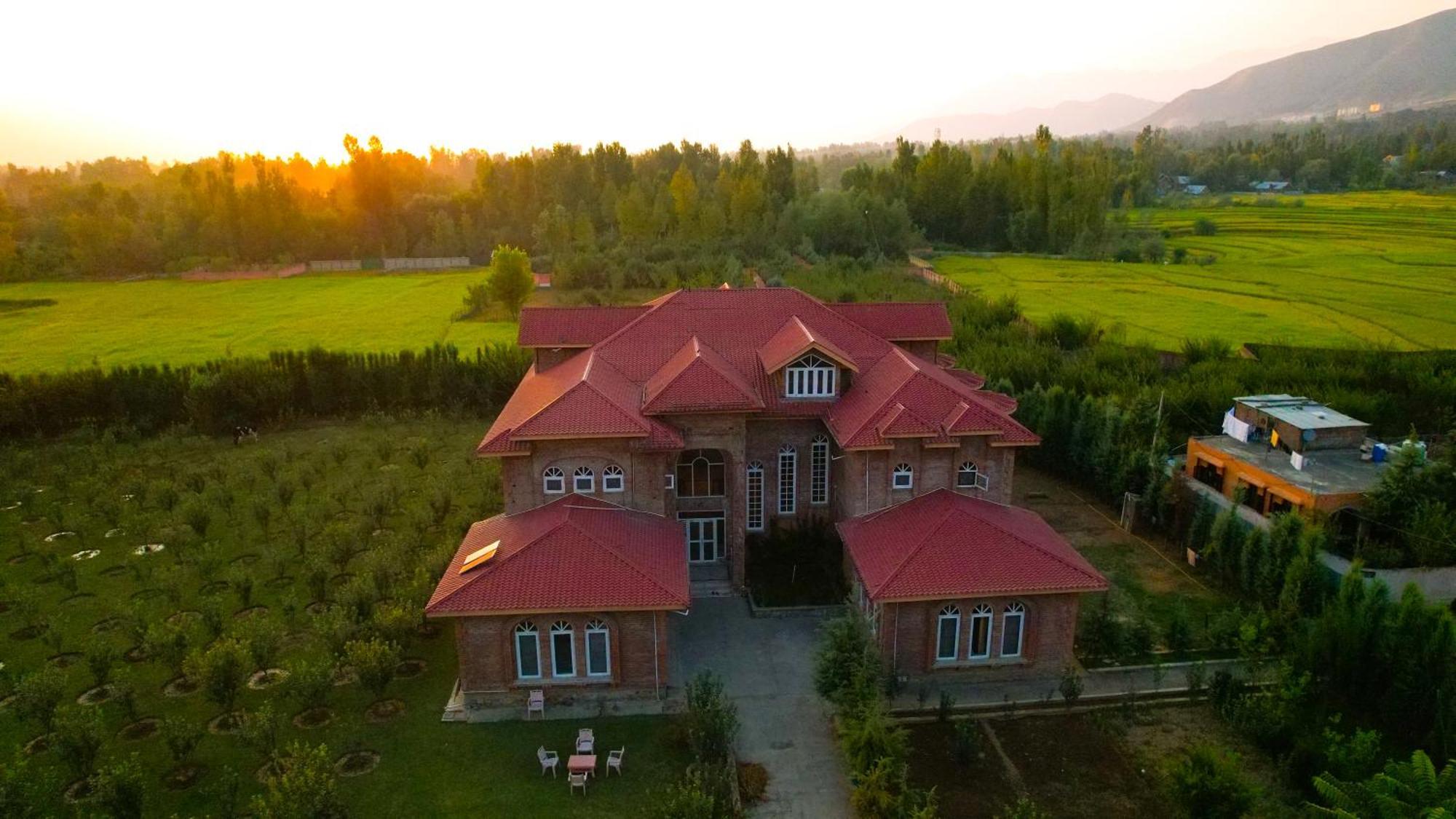 The Country Hills Villa Srīnagar Exteriér fotografie